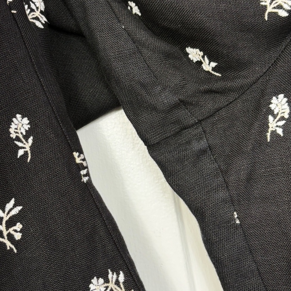 Vintage Talbots Black Floral Embroidered Linen High-Rise Crop Pants 12 - Picture 10 of 16